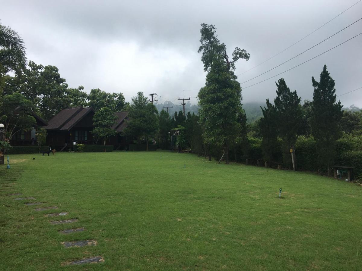 Hotel Baan Maikhiangphu Wang Nam Khiao Nakhonratchasima Exterior foto