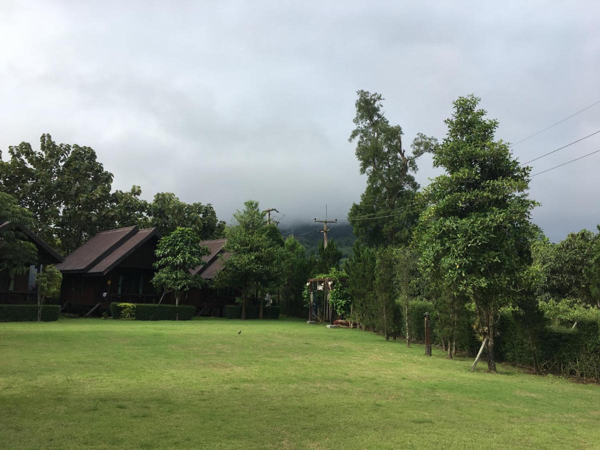 Hotel Baan Maikhiangphu Wang Nam Khiao Nakhonratchasima Exterior foto