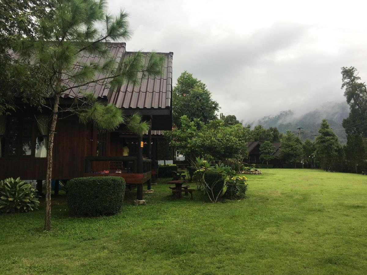 Hotel Baan Maikhiangphu Wang Nam Khiao Nakhonratchasima Exterior foto